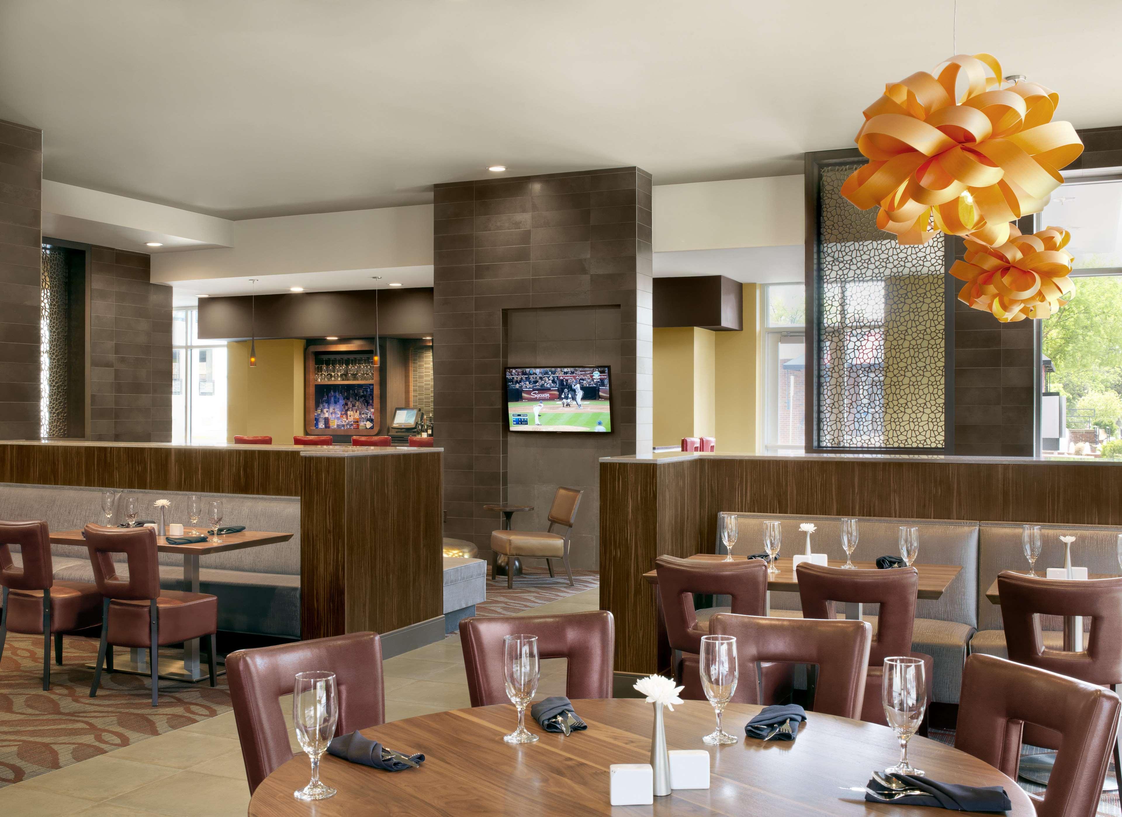 The Broadway Columbia - A Doubletree By Hilton Hotel Exterior foto