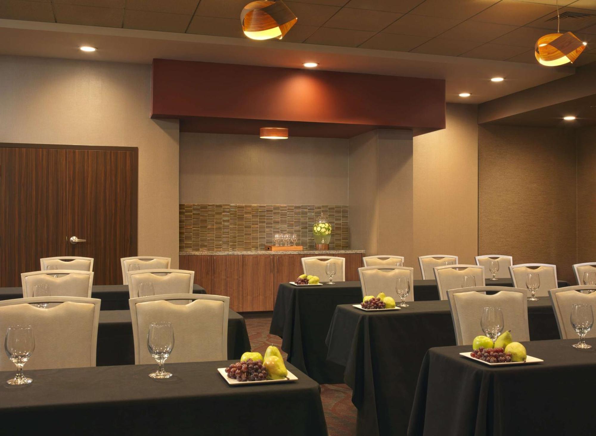 The Broadway Columbia - A Doubletree By Hilton Hotel Exterior foto