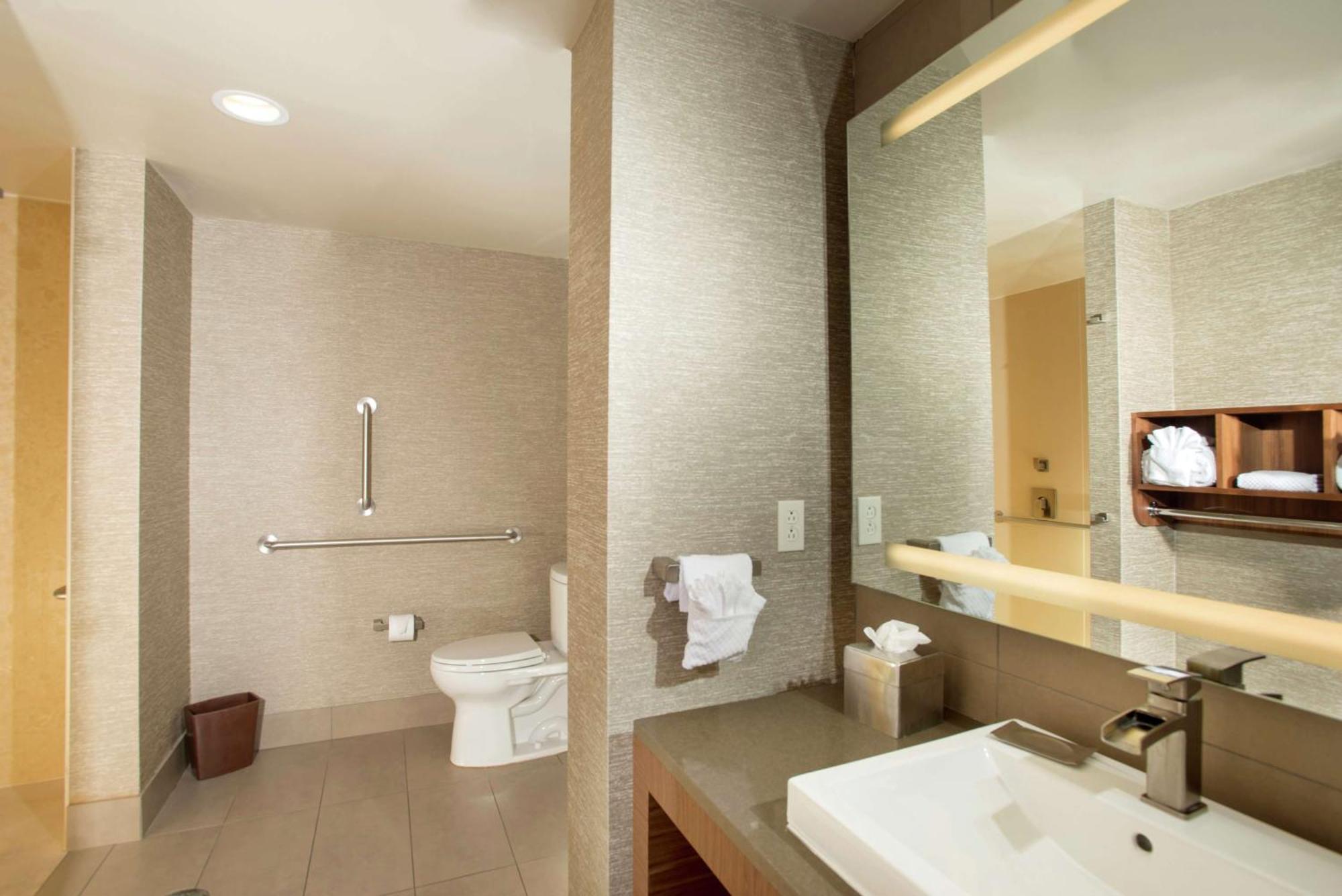 The Broadway Columbia - A Doubletree By Hilton Hotel Exterior foto